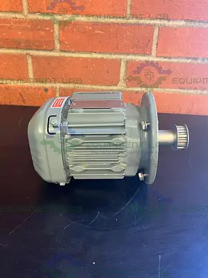 USED SEW EURODRIVE DRS71S4/FF MOTOR 0.37 KW,  1700 RPM,  230/460 V