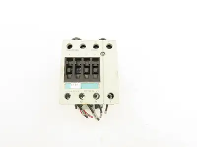 Siemens 3RT1 535-1AK60  3-Pole Contactor 600V 3PH 120V Coil