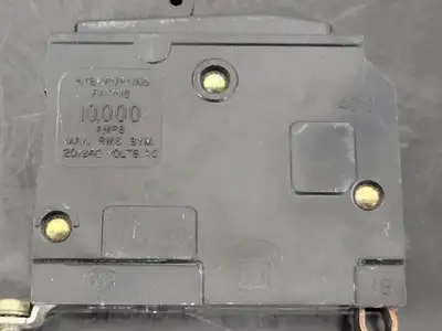 USED SQUARE D QOB120