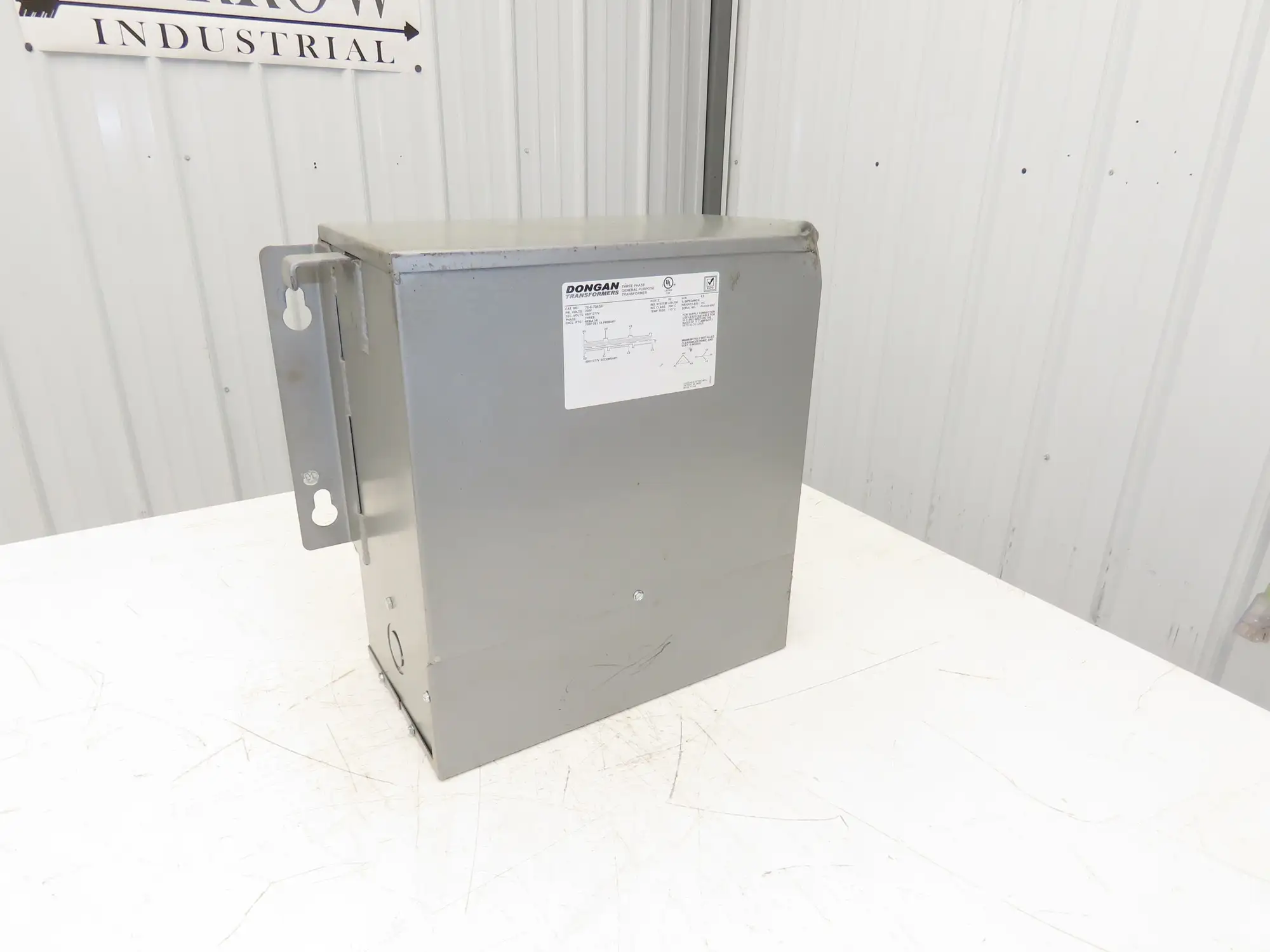 Dongan 76-6-704SH 3-Phase Transformer 6kva HV 480Y/277V LV 208V 3PH Type 3R