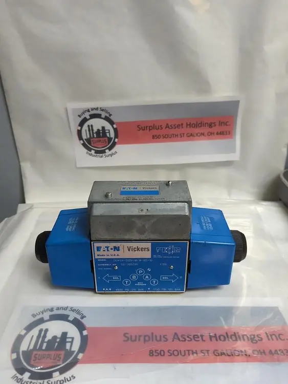 New | in-Stock VICKERS DG4V4-012N-M-W-B5-10 Solenoid Valves | Surplus Asset Holdings #1218735