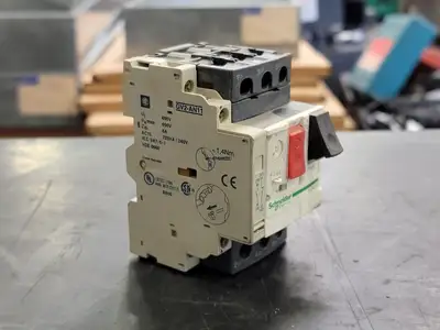 USED SCHNEIDER ELECTRIC GV2ME16
