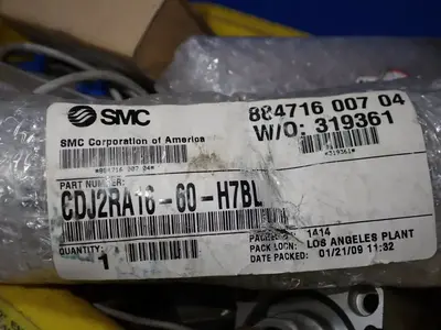 USED SMC CDQ2B2320DZA7 3LXC9