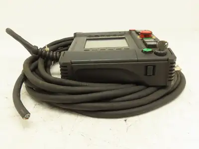 Idec HG2R-SS62BH-MK1260 Robot Teach Pendant & Display E-Stop With Cut Cord