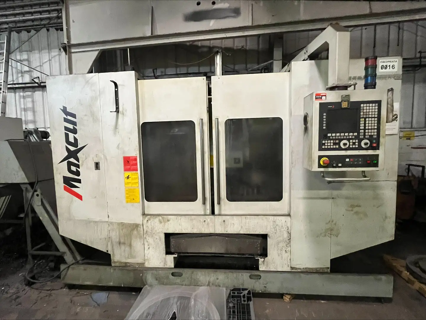 Used 2012 MAXCUT VMC-1300 Vertical Machining Centers British Columbia CA | Lenmark #1424571