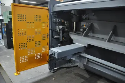 USED HACO HSLX 3100 X 8 MM CNC
