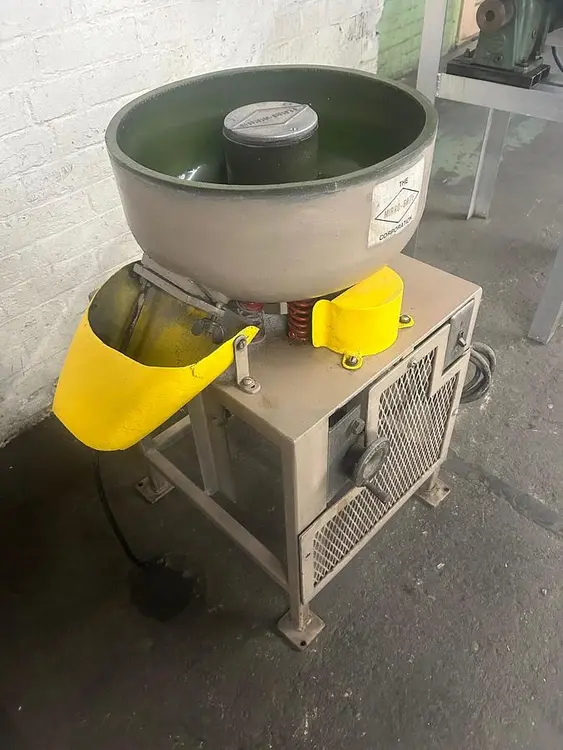 Used MIRRO-BRITE _UNKNOWN_ Finishing Machines Rhode Island US | Gold Machinery #506589