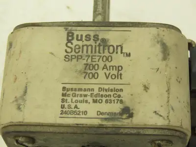 Bussmann Cooper SPP-7E700 Buss Semitron Fuse 700 Amp 700 Volt Lot of 2