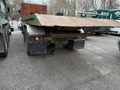 USED 2006 KENWORTH T800