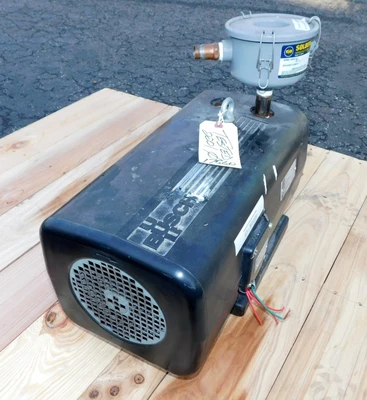 USED BUSCH VACUUM PUMP SV 1040 B 000 INXX