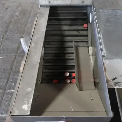SPC7179  Capping Machine 28mm plastic caps US Bottlers cap sorter feeder, Waterfall