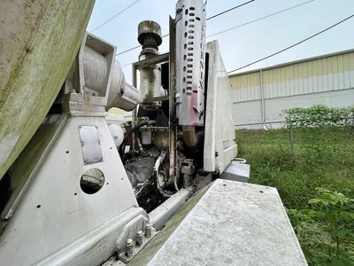 Used 2019 INDIANA PHOENIX CONCRETE MIXER Concrete Mixer Trucks Florida US | Big D Heavy Equipment #1556970