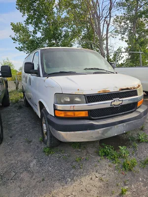2004 CHEVROLET EXPRESS 3500 Van | Iron Listing (1)