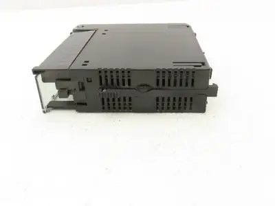 GE Fanuc IC693MDL940G Output Relay Module 2A 16PT
