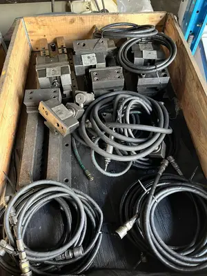 USED ZM PNEUMATIC VICES