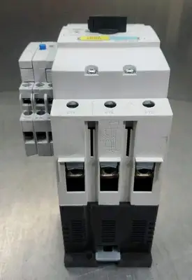 USED Siemens 3RV1042-4KB10 Motor Starter Circuit Breaker w/3RV1901-1A Module.