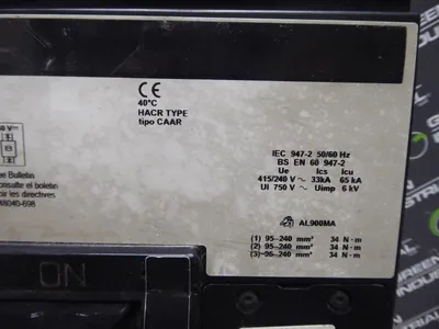 Square D MHL368001426 Circuit Breaker 600VAC 250 VDC 800A S2 Used