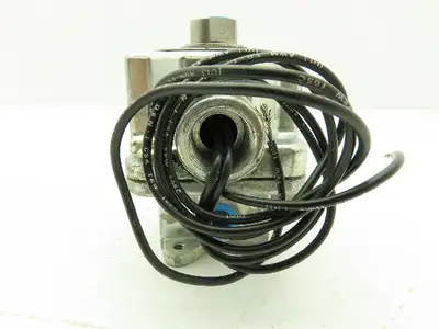 Honeywell Skinner A4DR2152 Solenoid Valve 3-Way NC 120V 150 PSI 1/4" NPT