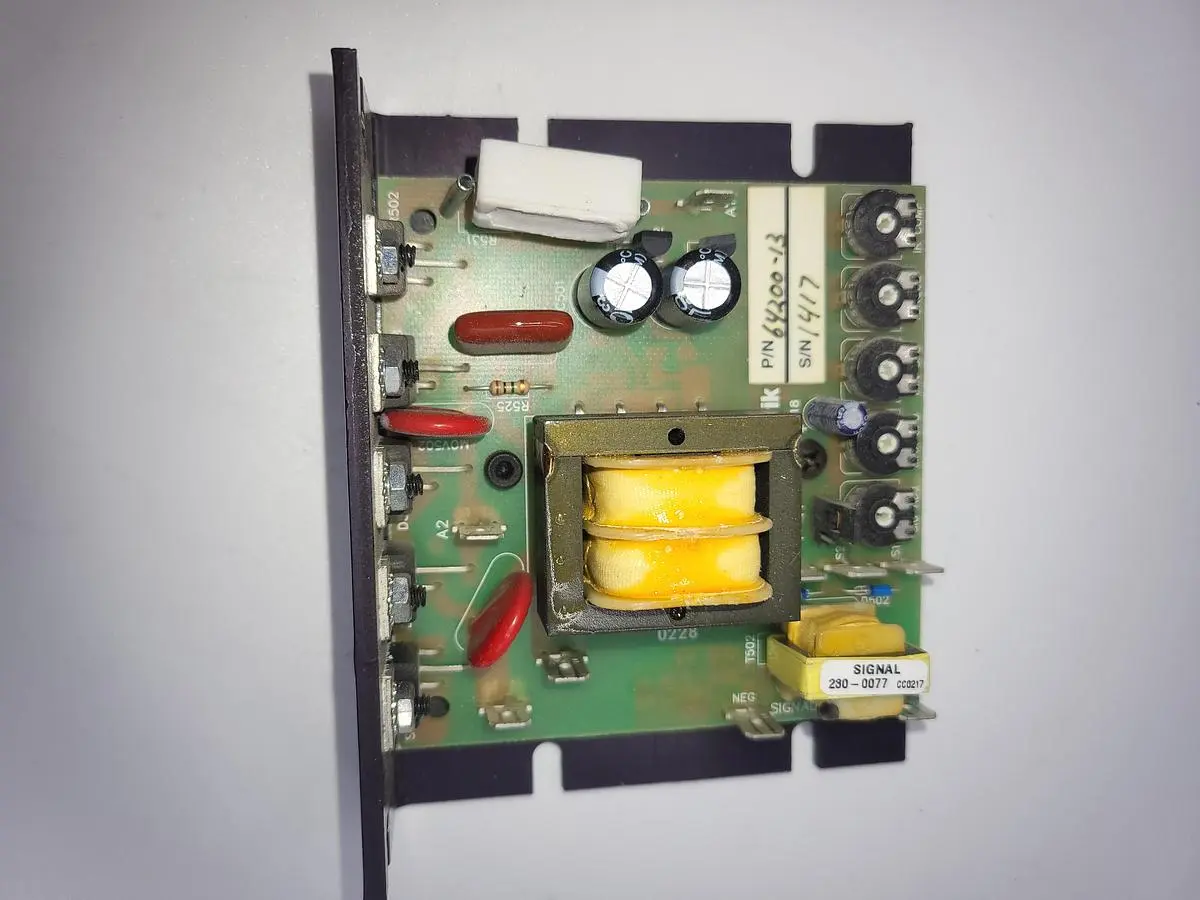 USED MINARIK MINARIK CORP PCM21000A DRIVE P/N 64200-13