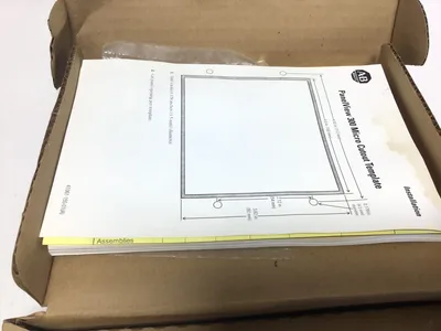 Allen Bradley 2711-M3A18L1 Panelview 300 Micro Keypad Terminal 24VDC 2.5W
