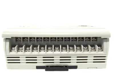USED KEYENCE CV-110 CONTROLLER CV110