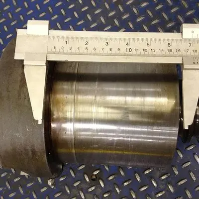 USED CINCINNATI MILACRON CM SCREW VE 165-7