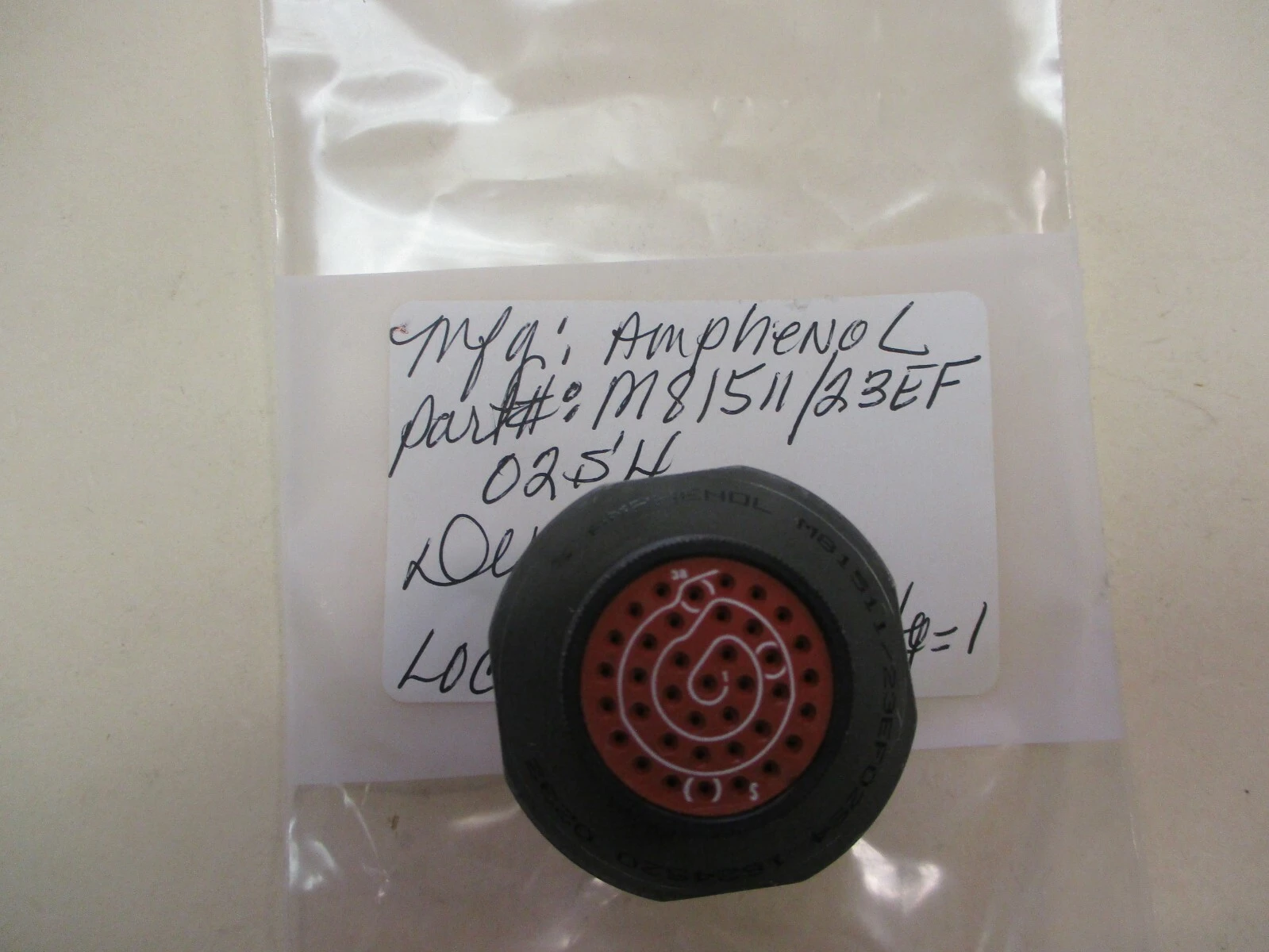 NEW Amphenol M81511/23EF02S4