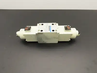 Mannesmann Rexroth 4WRA 10 W40-12/24NZ4/M-993-X Hydraulic Solenoid Valve 24VDC