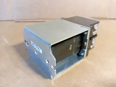 Used ALLEN-BRADLEY 700DC-P400Z24 Misc Electrical & Power Parts British Columbia CA | Lenmark #1438846