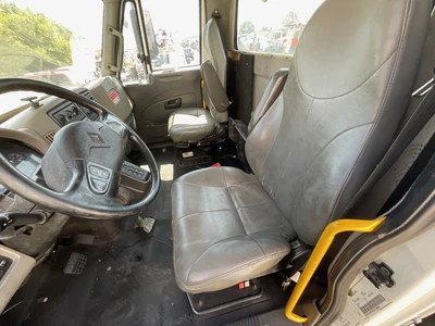 Used 2011 INTERNATIONAL 7400 Truck-Mounted Cranes California US | Big Truck & Equipment #1412315