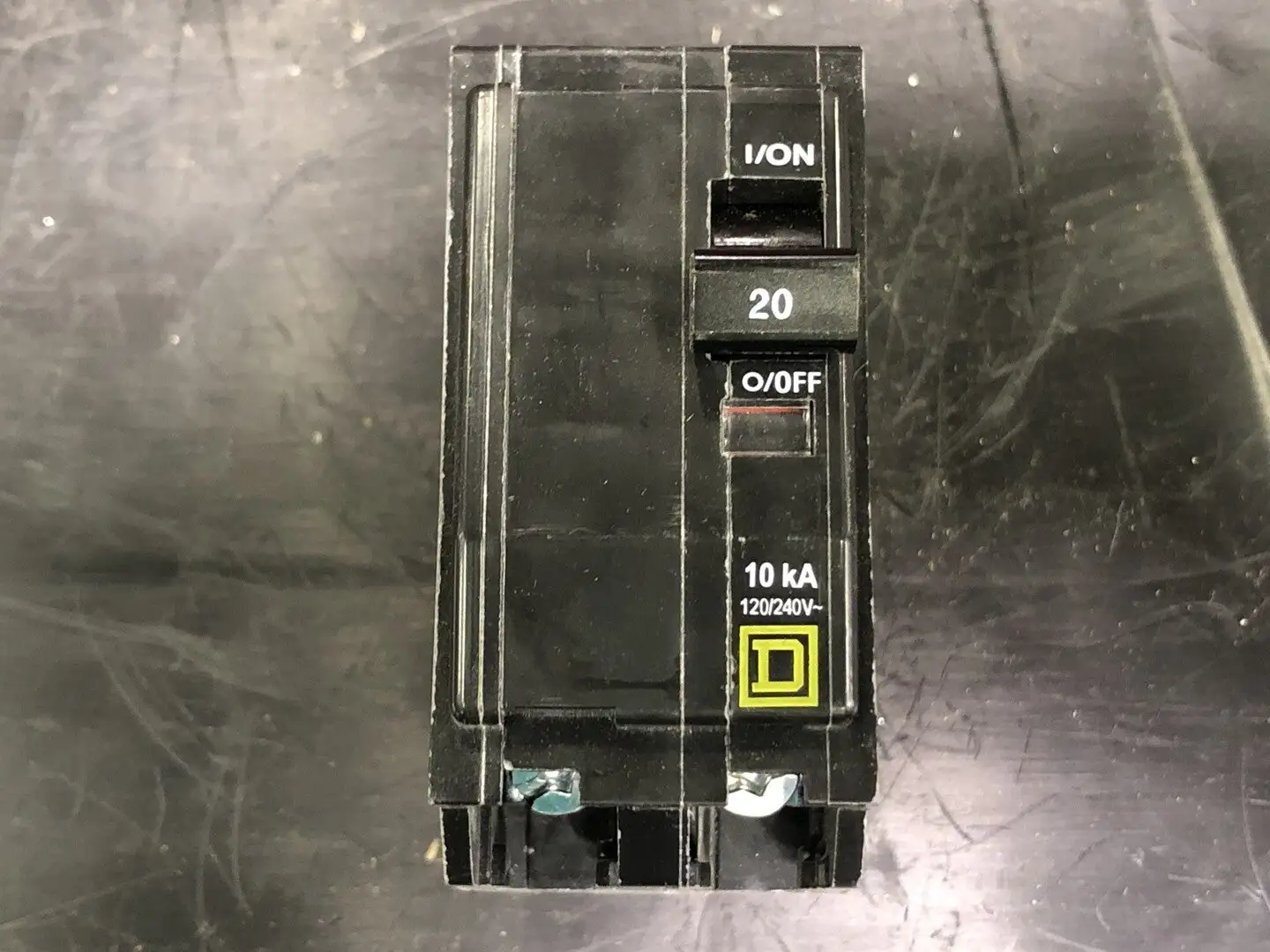 USED SQUARE D QOB220
