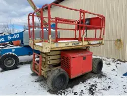 Used 2000 JLG 260MRT Scissor Lifters Pennsylvania US | Iron Exchange Equipment Solutions #1353887