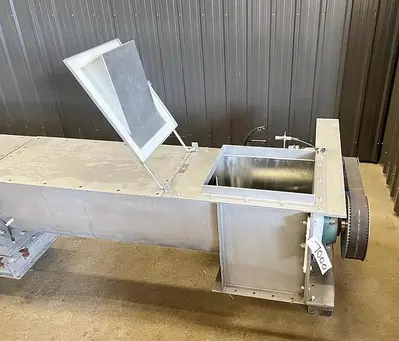 Used Screw Conveyor, 14'' Diameter X 204'' Long, Tapered Screw