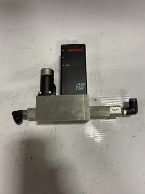 Brooks 5851S/BD1KA1BA0AA1B1 Thermal Mass Flow Meter 116-1450psi 0-70in/min