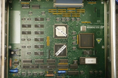 USED STMicroelectronics ST7MDTU2-EMU2B