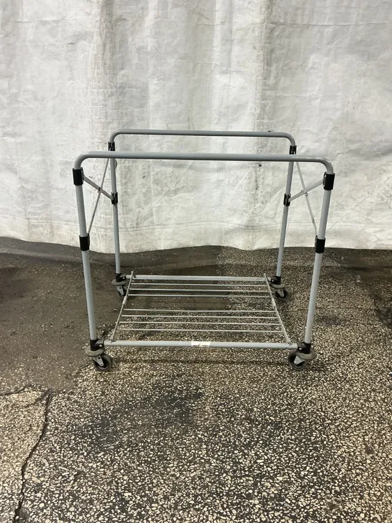 Used RUBBERMAID _UNKNOWN_ Miscellaneous MRO Ohio US | HGR 24 #1128536