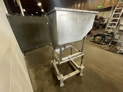 9 CF Stainless Steel Hopper Tote