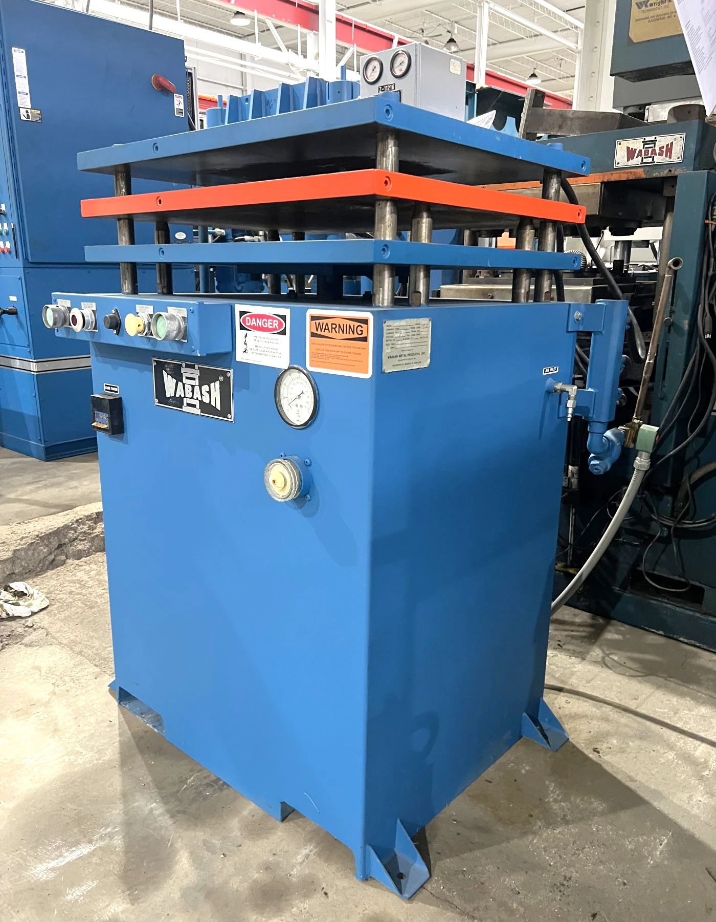 USED WABASH WABASH K2424-2AC PRESS