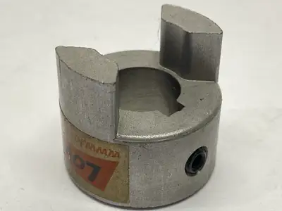 New | in-Stock LoveJoy Size L070 17MM Coupling Hub w/ 5MMx2.3MM Keyway LOT OF 2 Miscellaneous Equipment (Metalworking) Michigan US | Maverick Industrial Sales #1395677