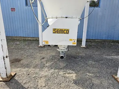 🔴 Heading to Auction May 27 - Used 2250 Gallon (300 Cu.Ft.) Tank (Hopper) with Blender & Rotary Valve, Carbon Steel