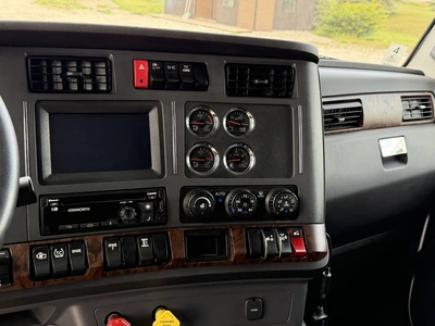 Used 2024 KENWORTH T880 TRUCK TRACTOR Conventional trucks Michigan US | Miedema Asset Management Group #1709430