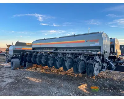 Used CRUSTBUSTER _UNKNOWN_ No-Till Drills Iowa US | Keast Enterprises #1360181
