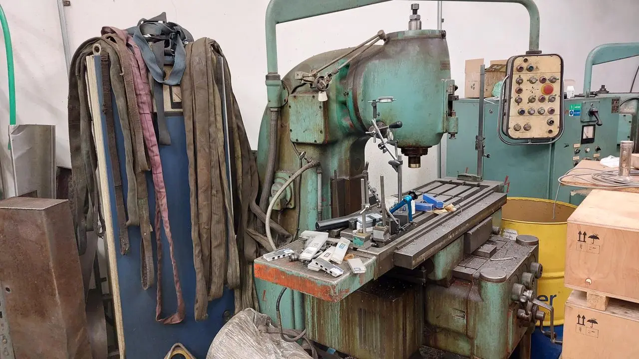 USED TOS FB 25 V-NC