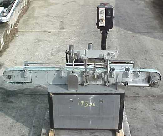 Used AVERY LABELING SYSTEMS WRAP AROUND LABELER Pressure Sensitive Labelers New Jersey US | Champion Trading Corporation #423899