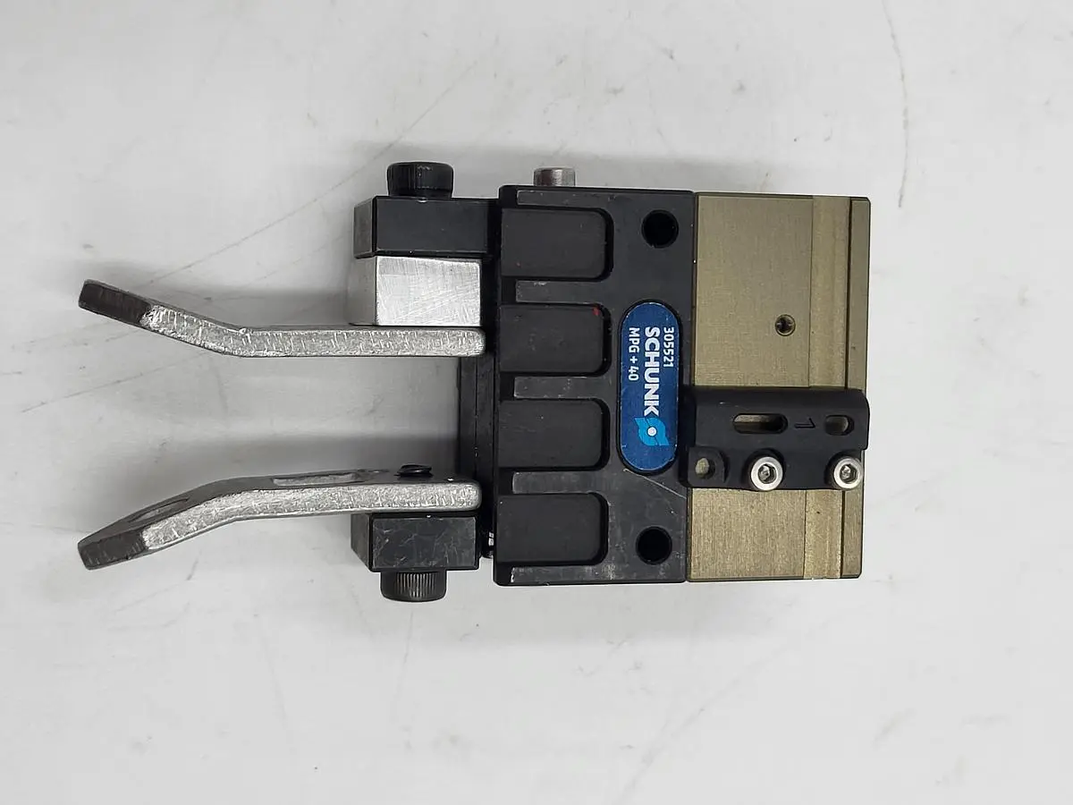 Used SCHUNK _UNKNOWN_ Robot Parts Michigan US | ND Industrial Surplus #1276996