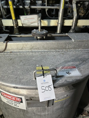 _UNKNOWN_ _UNKNOWN_ Tank S/S - 0 to 999 Gal. (H=height, L=length) | Perry Equipment (5)