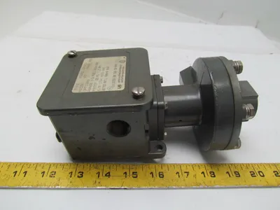 United Electronic Controls H105K-457 Differential Pressure switch 15A 480VAC