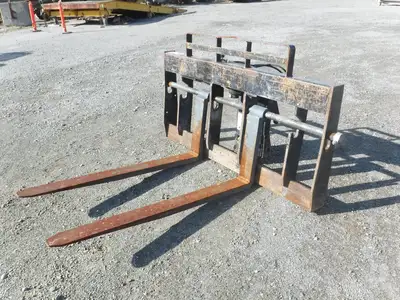 Used 2006 SKYTRAK SWING CARRIAGE Pallet Forks California US | Western Trencher & Equipment, Inc. #1497952
