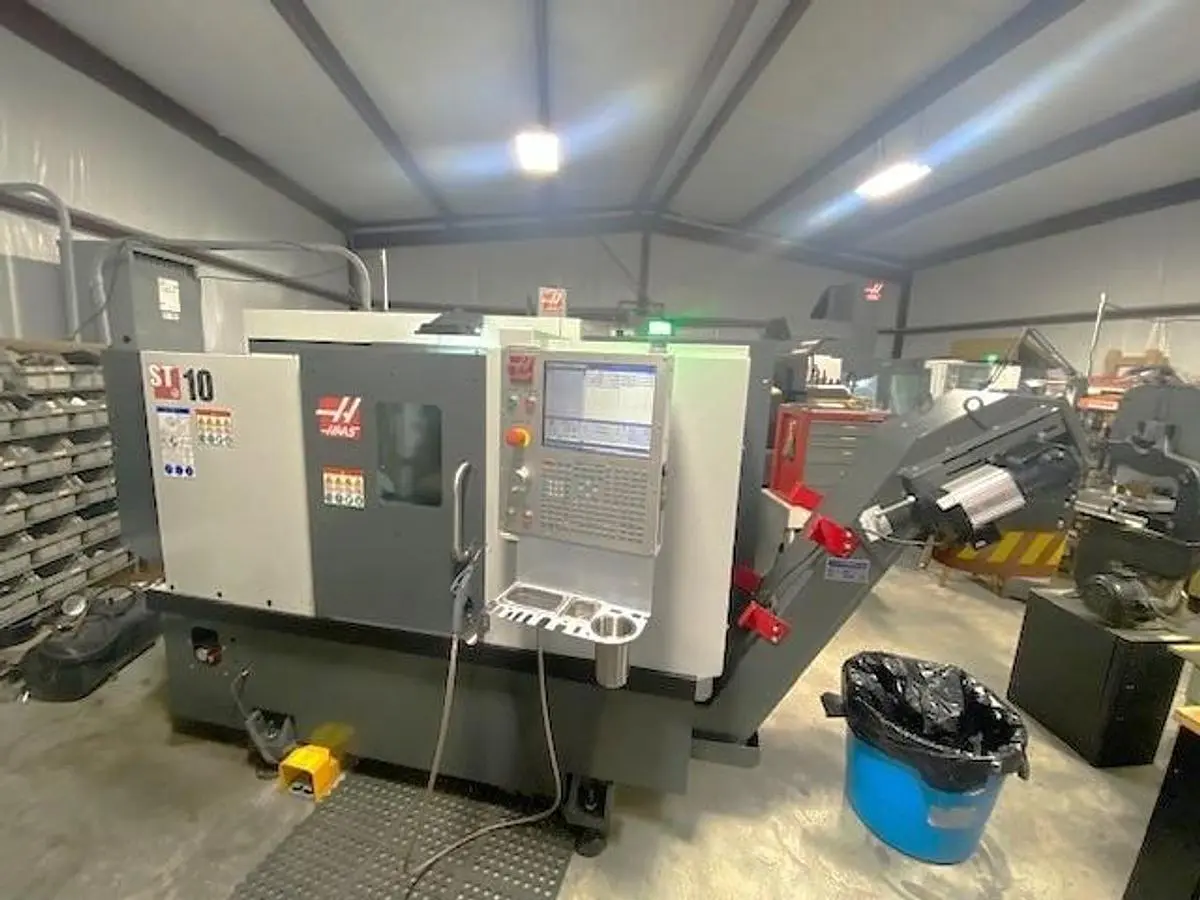 2022 Haas ST-10 Chucker, Tool Presetter, Chip Conveyor, Rigid Tap, 6.5" Hyd Chk, Royal Collet Chk,  **Only 121 Run Time Hours**
