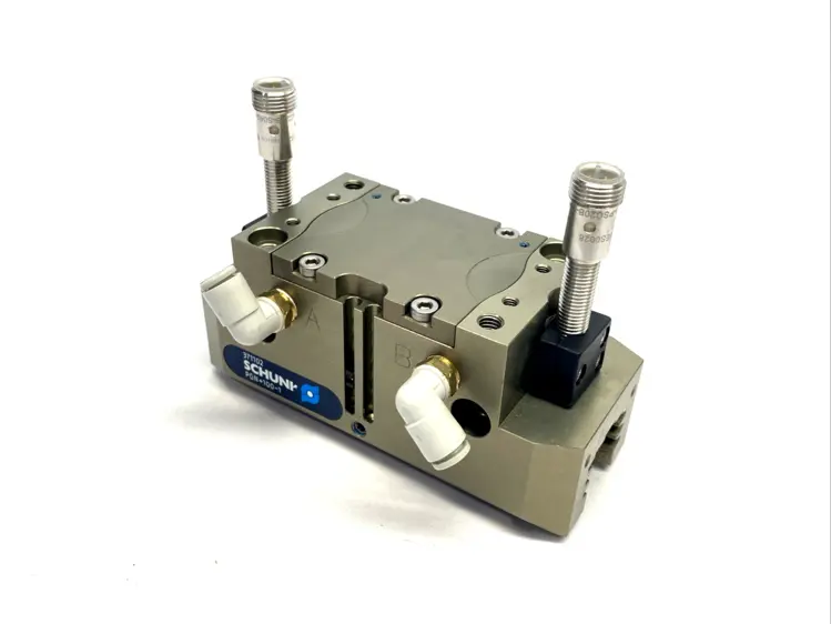 Used Schunk 371102, PGN-plus 100-1 Parts (Hydraulics and Pneumatics) Michigan US | Maverick Industrial Sales #1391304